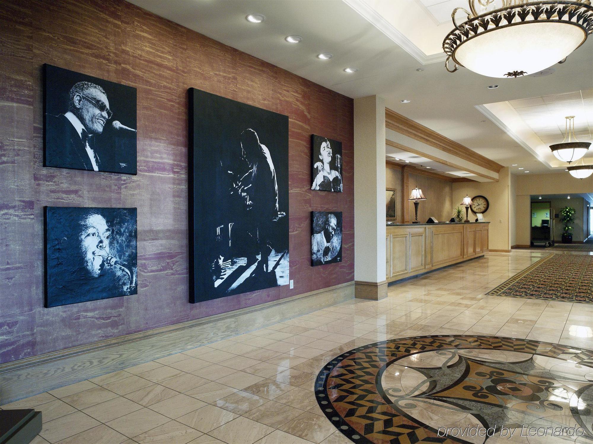 Hilton Kansas Airport Hotel